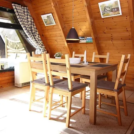 Dom wakacyjny Holiday Home, Damp