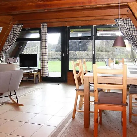 Holiday Home, * Damp